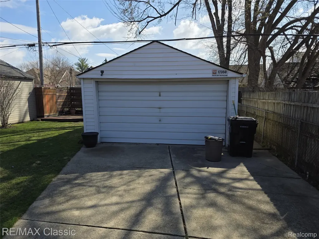 17350 Annott Street Detroit City MI 48205