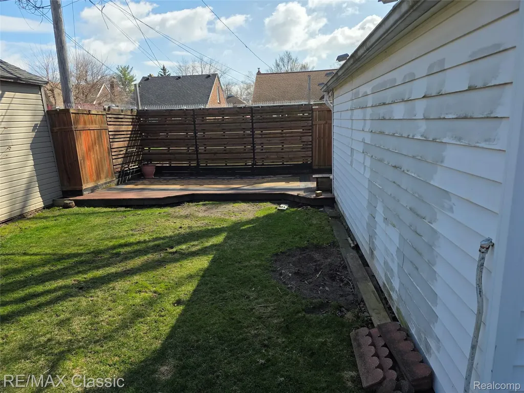 17350 Annott Street Detroit City MI 48205
