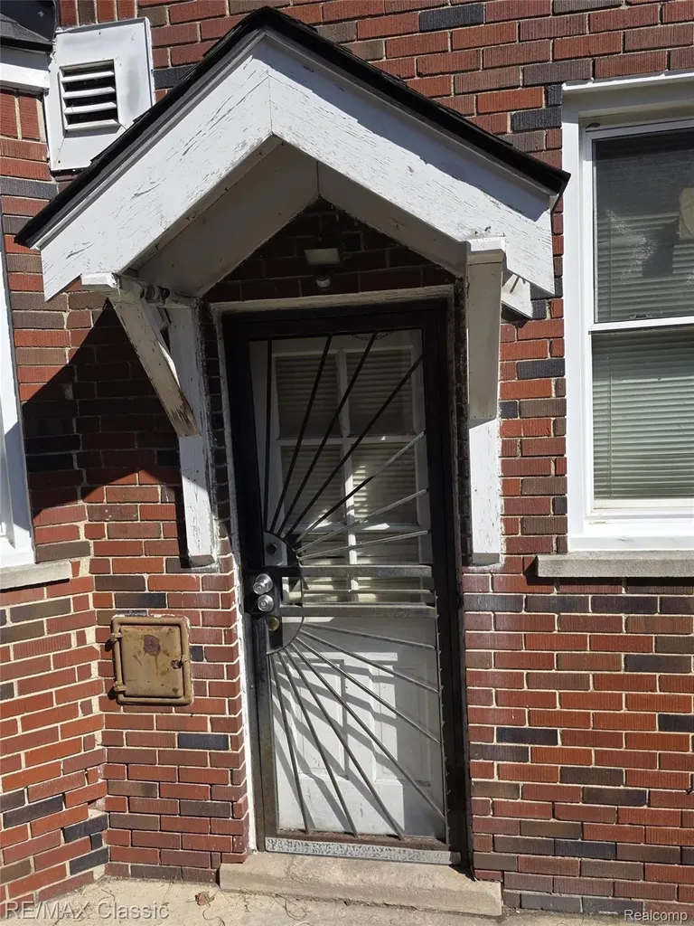 17350 Annott Street Detroit City MI 48205
