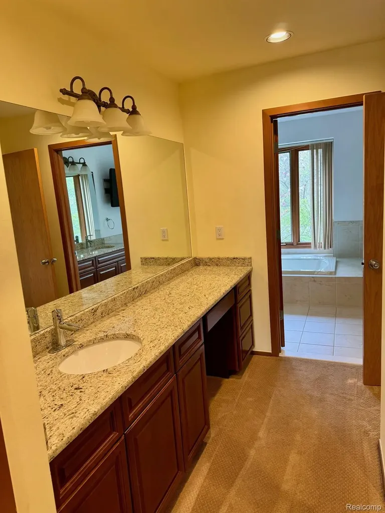 3234 Pine Lake Road West Bloomfield Charter Township MI 48324