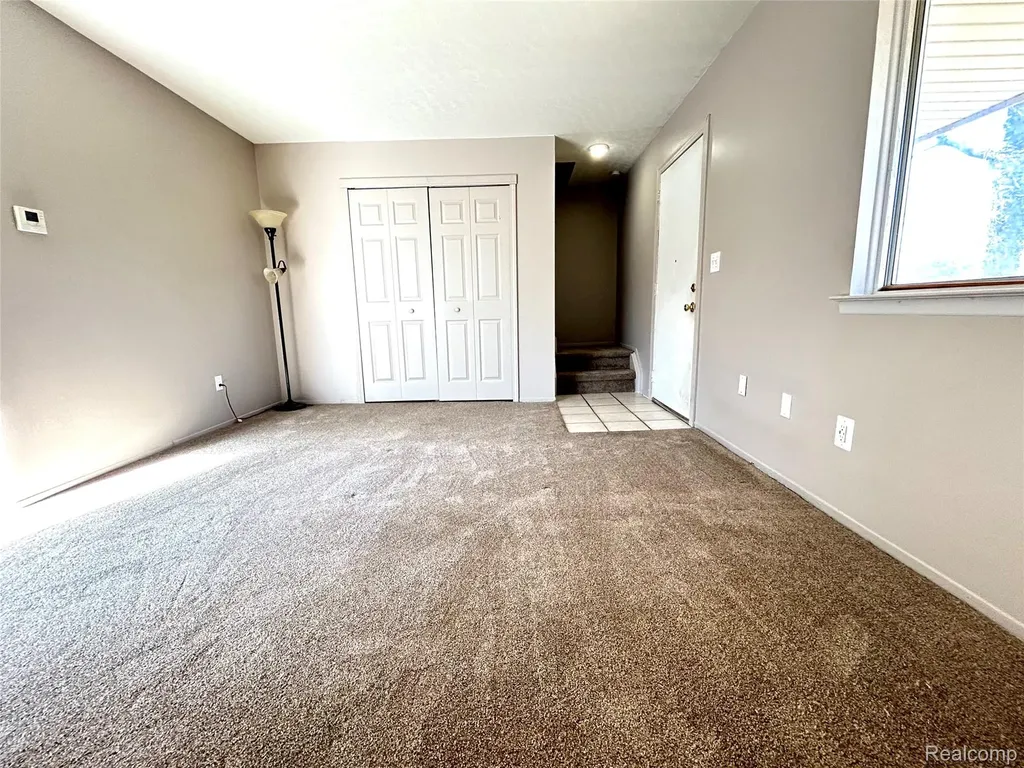 15417 Dupage Boulevard Taylor City MI 48180