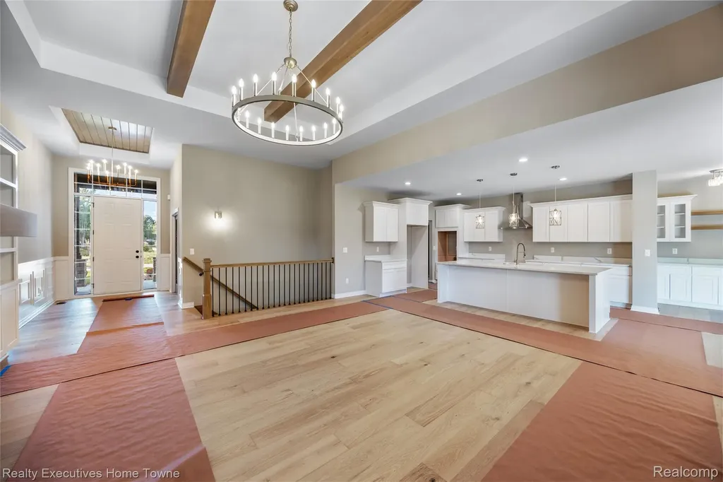 35071 Woodside Drive Richmond City MI 48062
