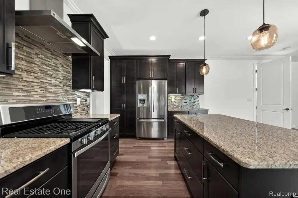 4702 Mankato Avenue Royal Oak City MI 48073