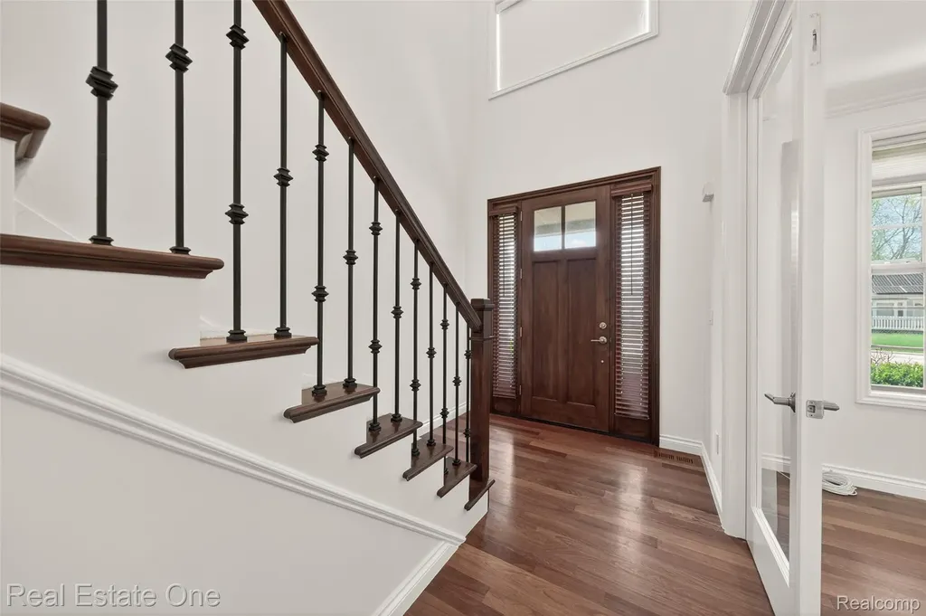 4702 Mankato Avenue Royal Oak City MI 48073