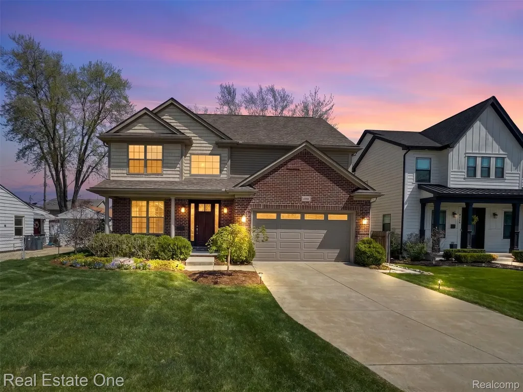 4702 Mankato Avenue Royal Oak City MI 48073