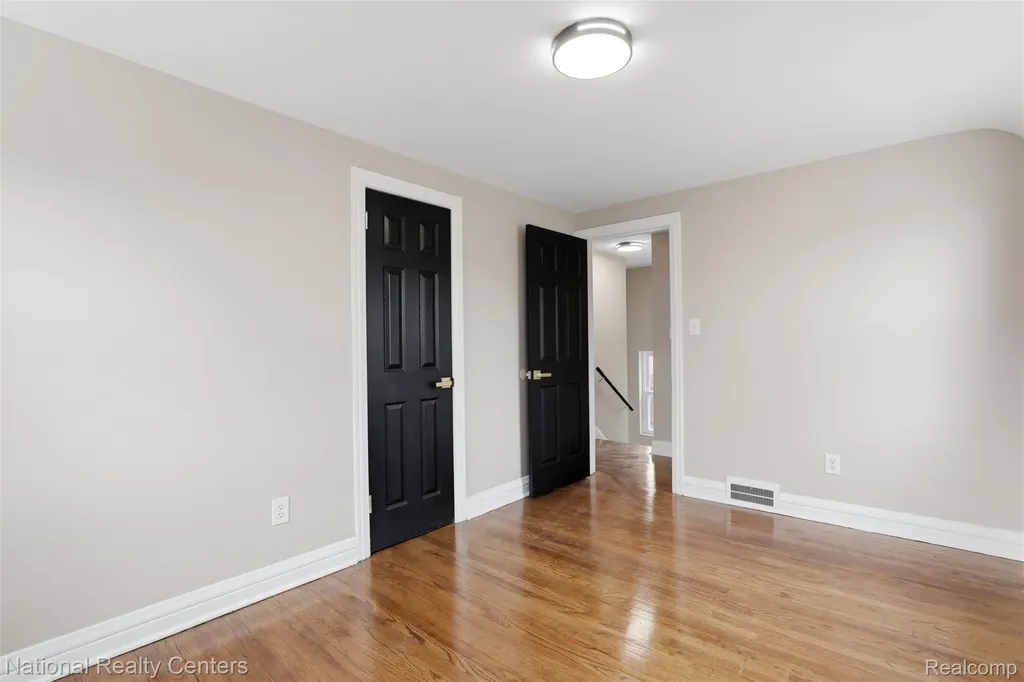 15422 Gilchrist Street Detroit City MI 48227