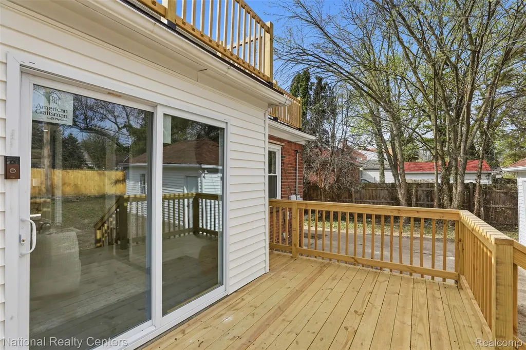 15422 Gilchrist Street Detroit City MI 48227
