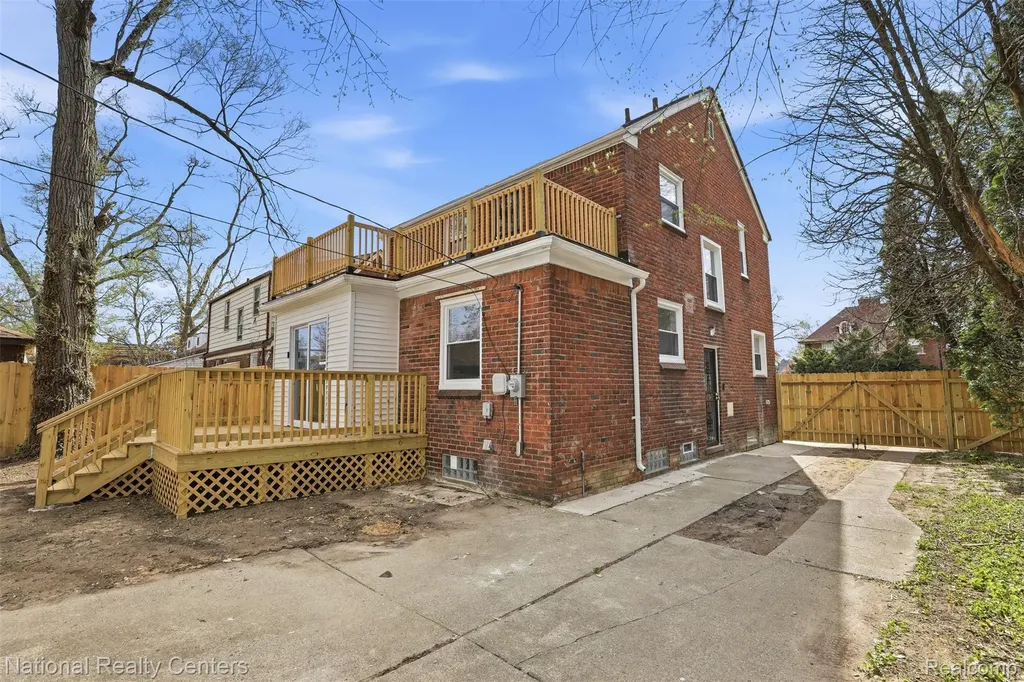 15422 Gilchrist Street Detroit City MI 48227