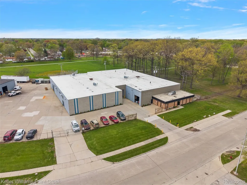 30759 Edison Drive Roseville City MI 48066
