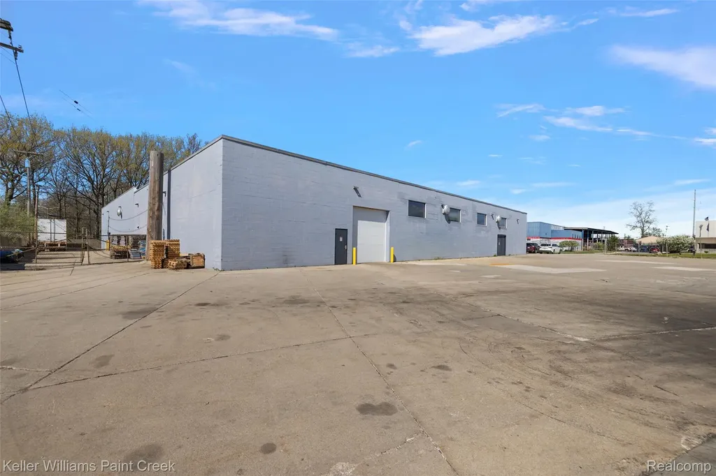 30759 Edison Drive Roseville City MI 48066
