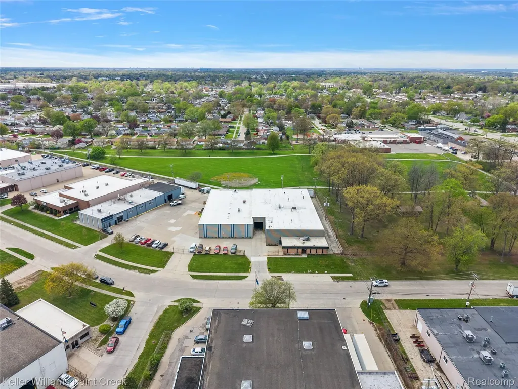 30759 Edison Drive Roseville City MI 48066