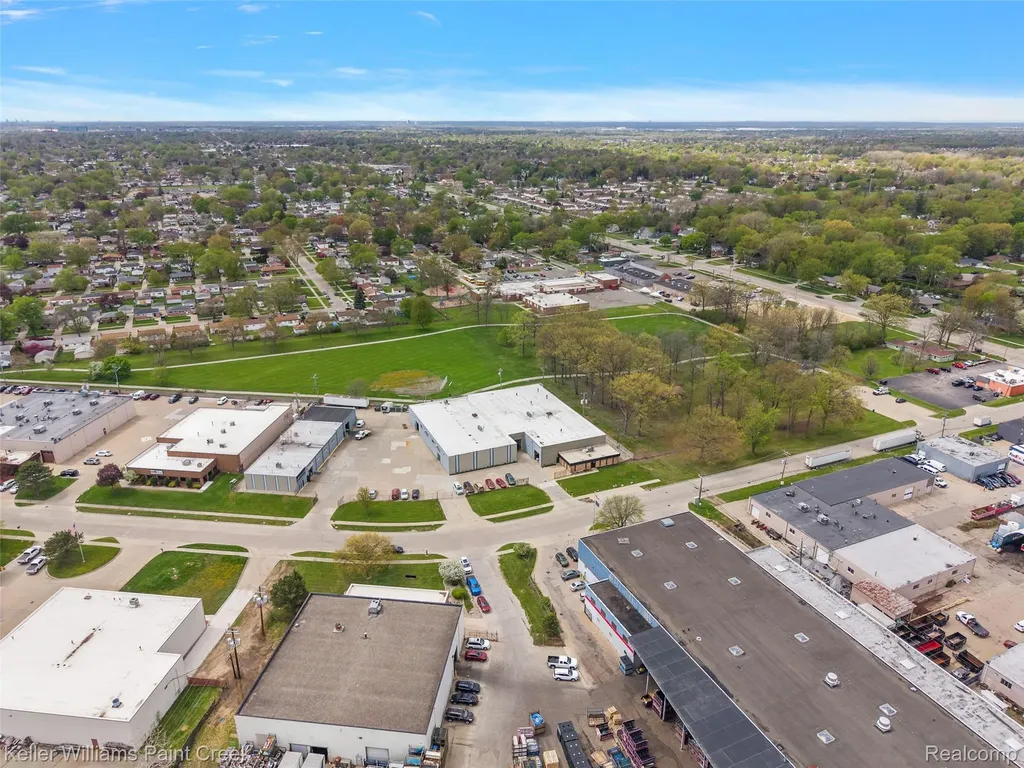 30759 Edison Drive Roseville City MI 48066