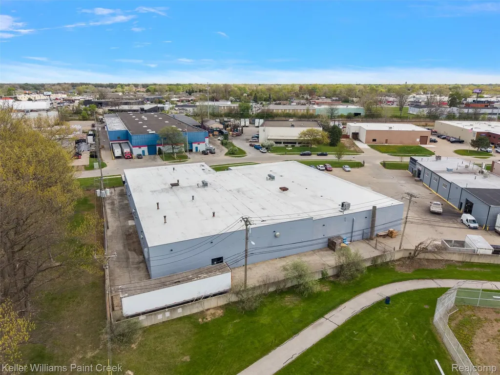 30759 Edison Drive Roseville City MI 48066