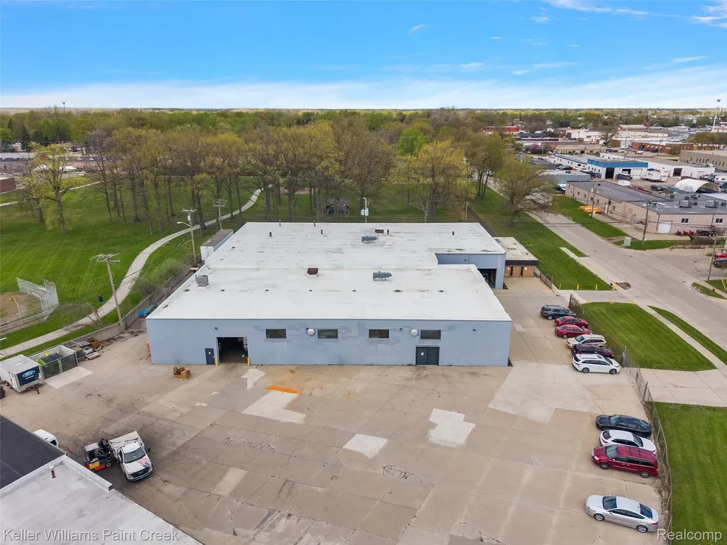 30759 Edison Drive Roseville City MI 48066