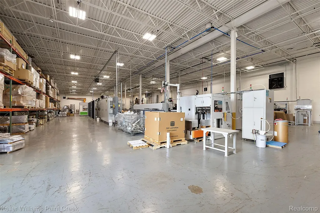 30759 Edison Drive Roseville City MI 48066