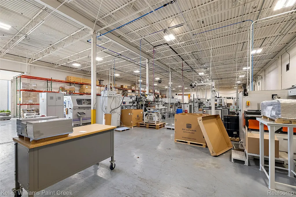 30759 Edison Drive Roseville City MI 48066