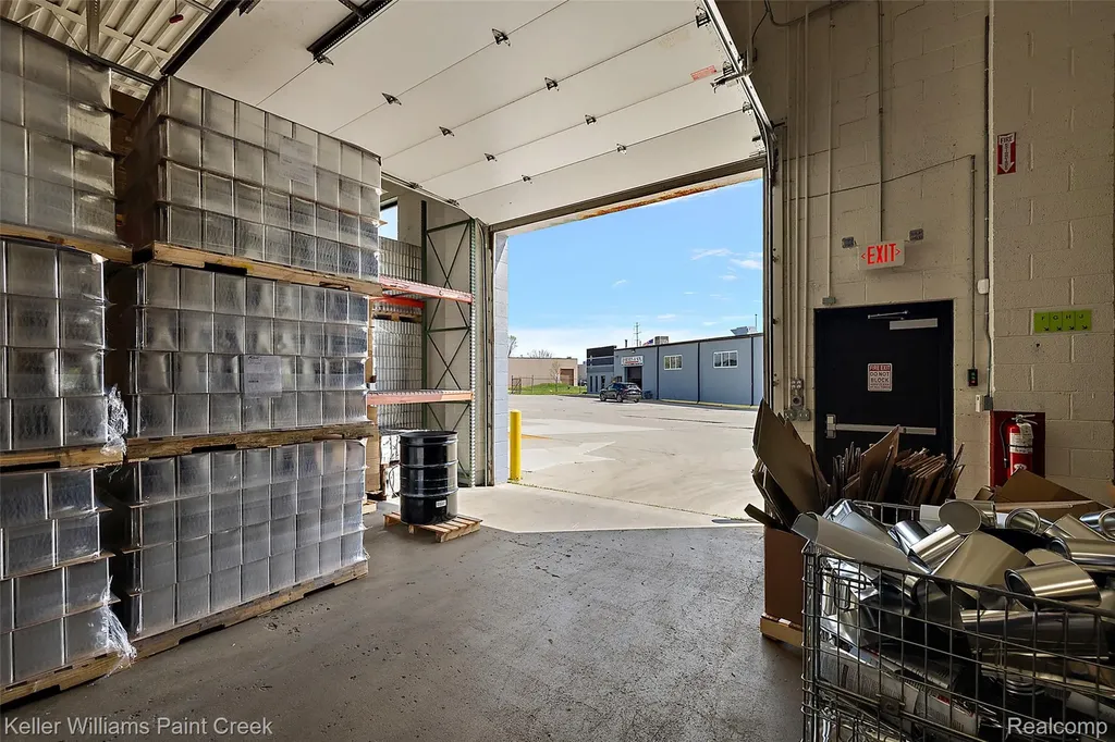 30759 Edison Drive Roseville City MI 48066