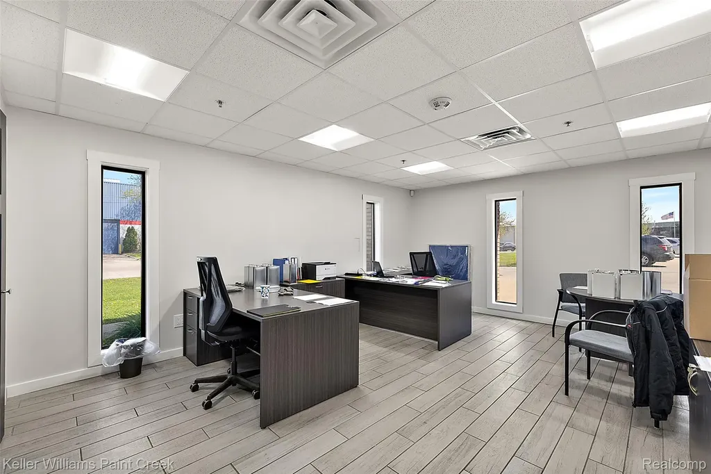 30759 Edison Drive Roseville City MI 48066