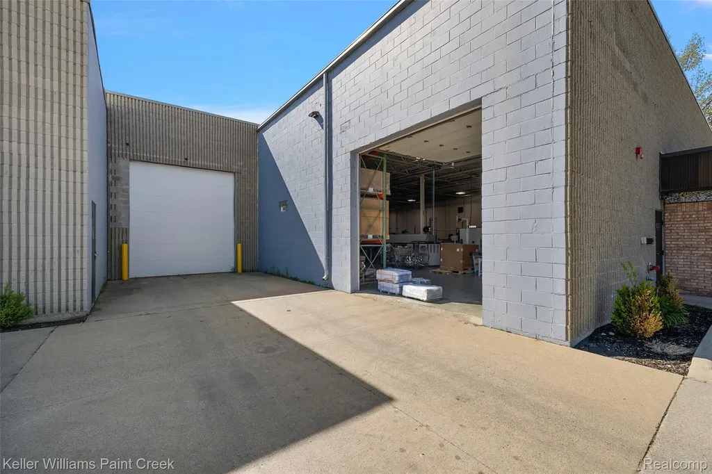 30759 Edison Drive Roseville City MI 48066