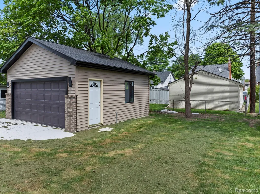 3811 Alice Street Dearborn City MI 48124