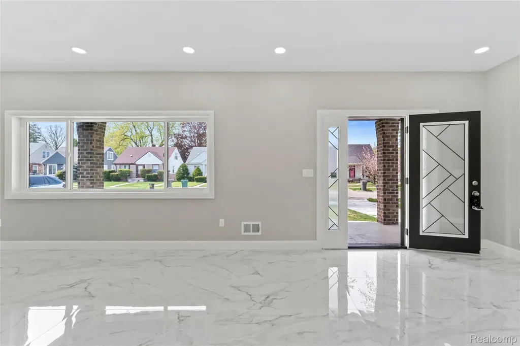 3811 Alice Street Dearborn City MI 48124