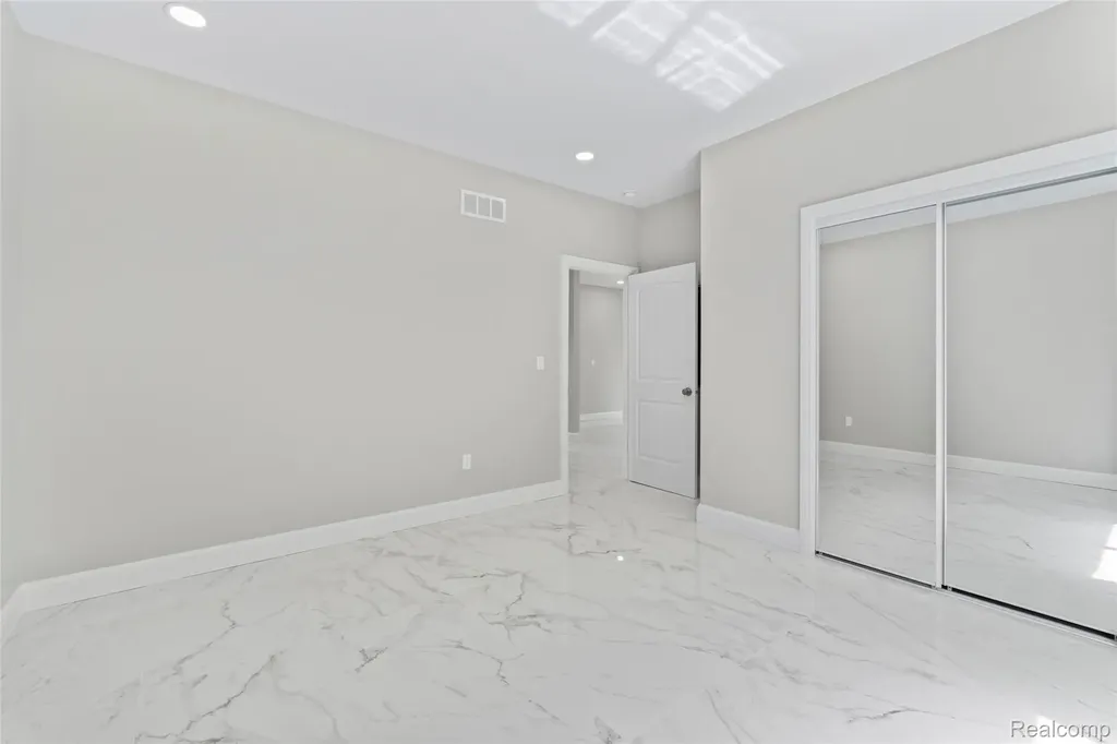 3811 Alice Street Dearborn City MI 48124