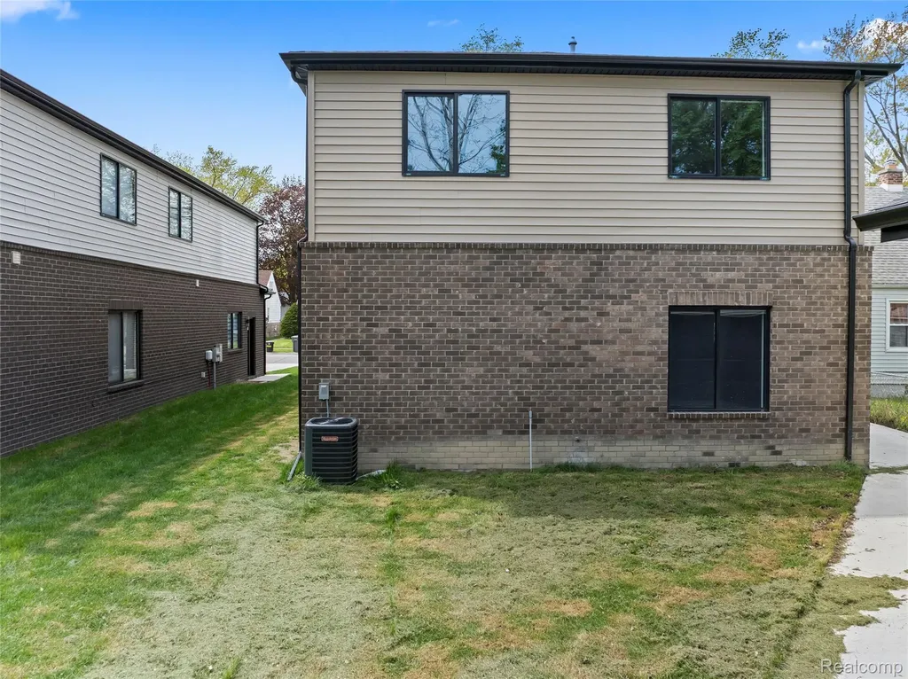 3811 Alice Street Dearborn City MI 48124