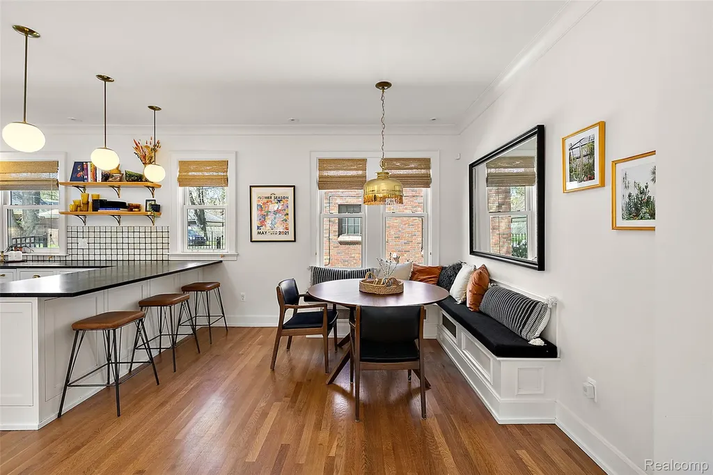3465 Burns Street Detroit City MI 48214