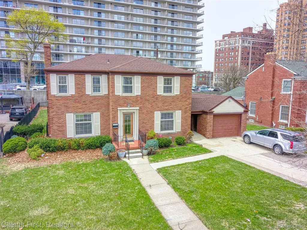 551 Fiske Drive Detroit City MI 48214