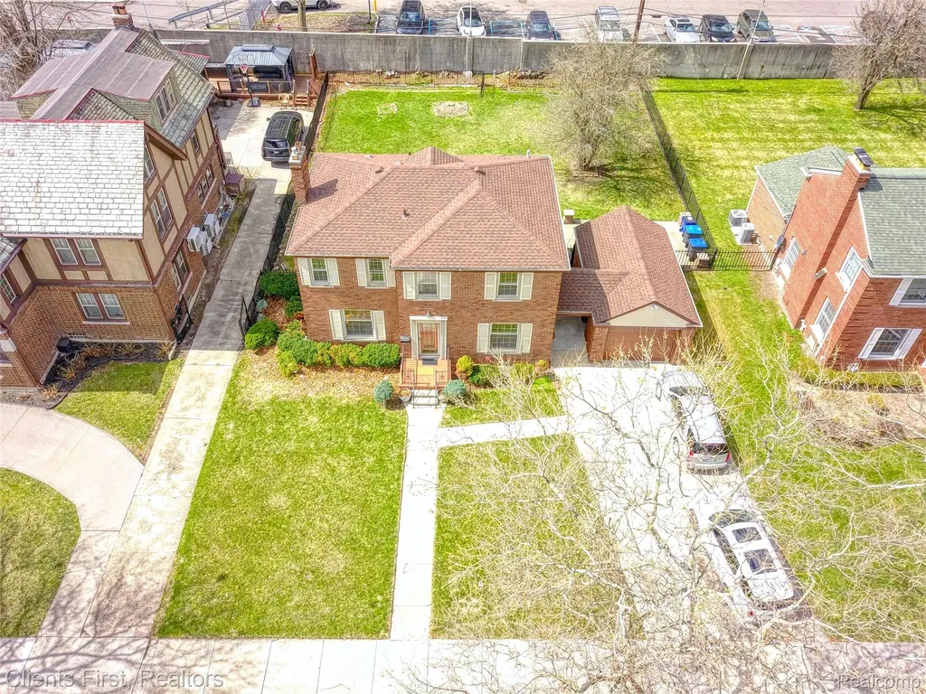 551 Fiske Drive Detroit City MI 48214
