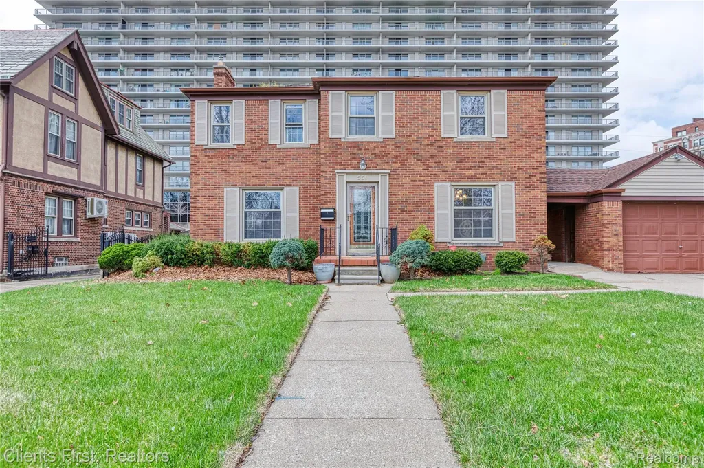 551 Fiske Drive Detroit City MI 48214