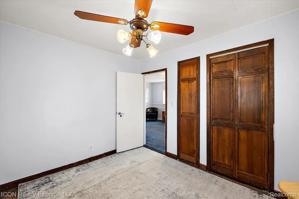 1801 Beechcroft Street Keego Harbor City MI 48320