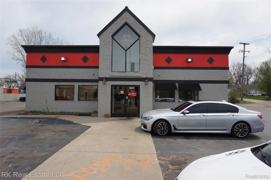 1252 N Ballenger Highway Flint Charter Township MI 48504