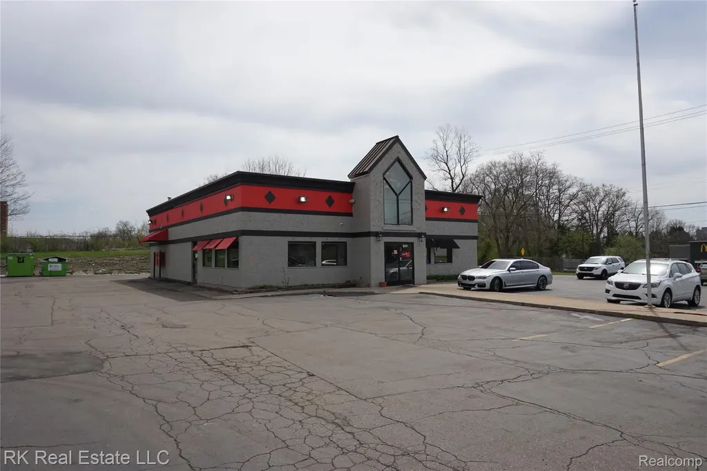 1252 N Ballenger Highway Flint Charter Township MI 48504