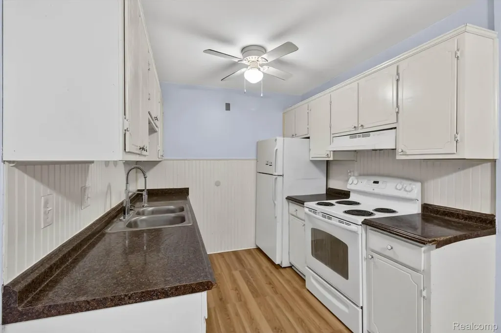 25301 5 Mile Road Redford Charter Township MI 48239