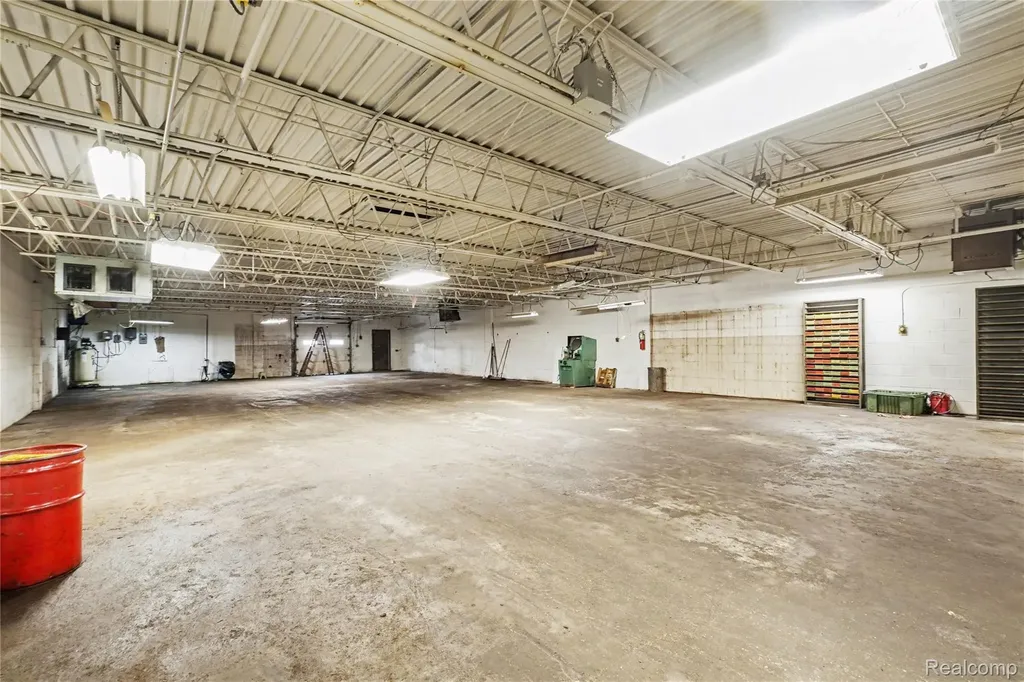 1810 Remell Street Flint City MI 48503