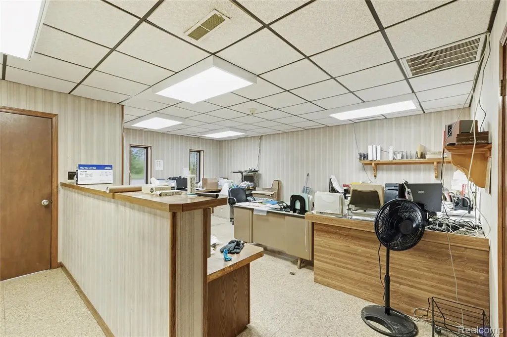 1810 Remell Street Flint City MI 48503