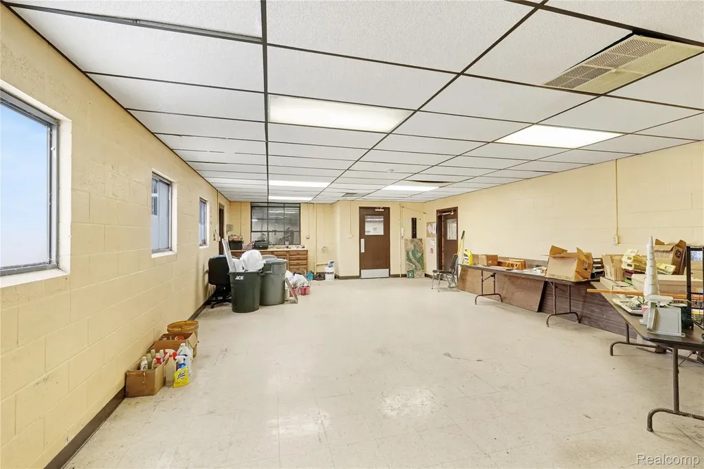 1810 Remell Street Flint City MI 48503
