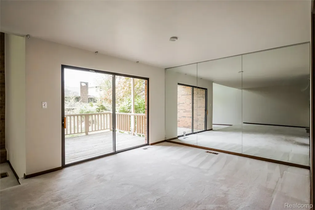 7118 Pebble Park Drive West Bloomfield Charter Township MI 48322