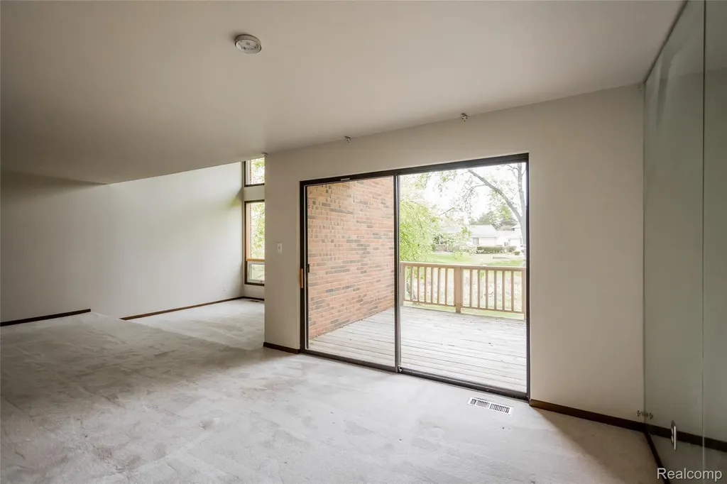 7118 Pebble Park Drive West Bloomfield Charter Township MI 48322