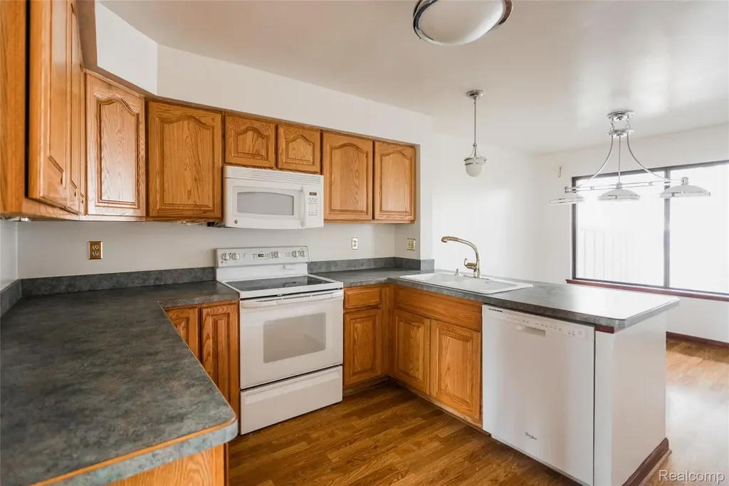 7118 Pebble Park Drive West Bloomfield Charter Township MI 48322