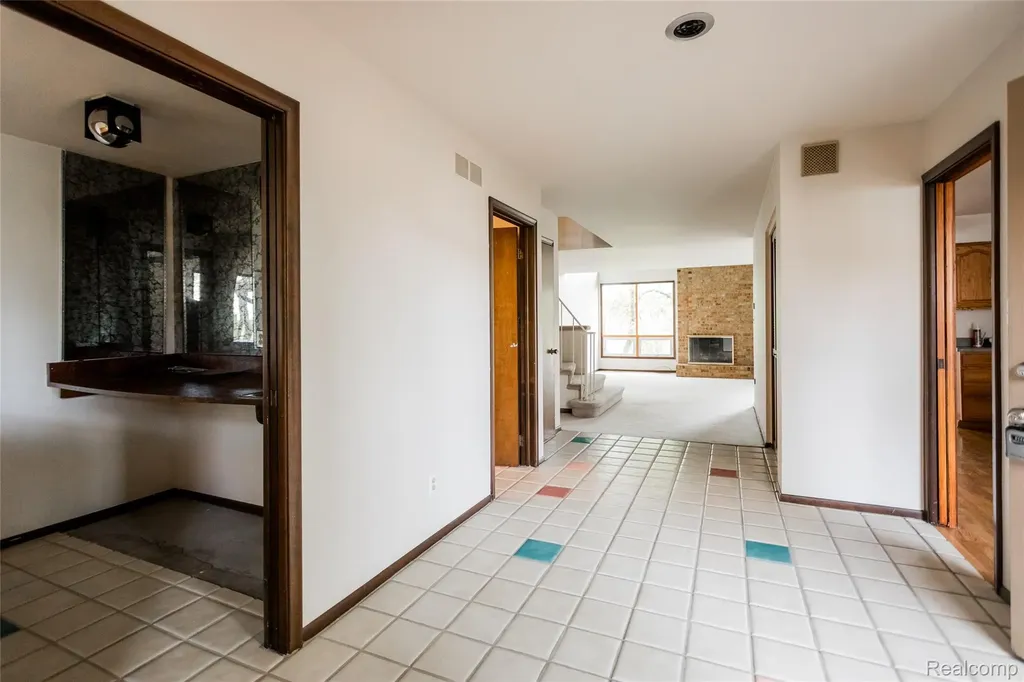 7118 Pebble Park Drive West Bloomfield Charter Township MI 48322