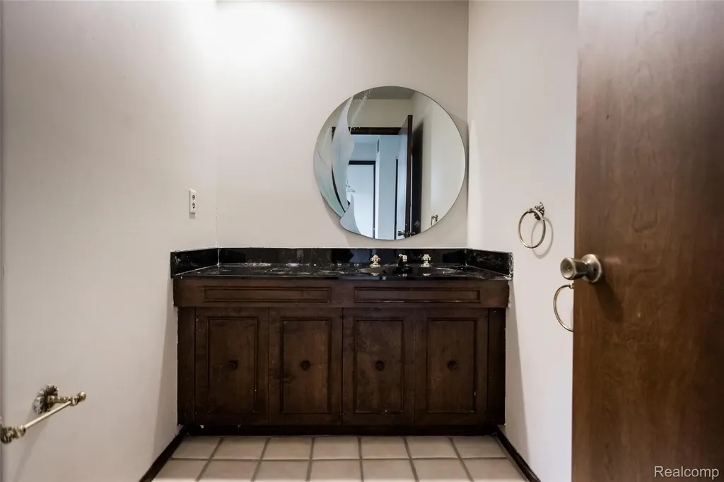 7118 Pebble Park Drive West Bloomfield Charter Township MI 48322