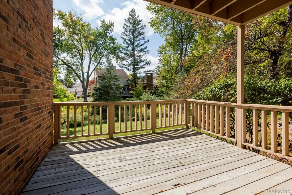 7118 Pebble Park Drive West Bloomfield Charter Township MI 48322