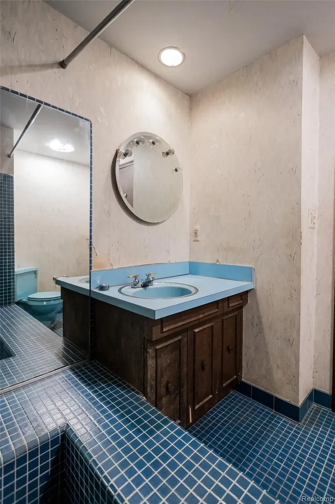 7118 Pebble Park Drive West Bloomfield Charter Township MI 48322