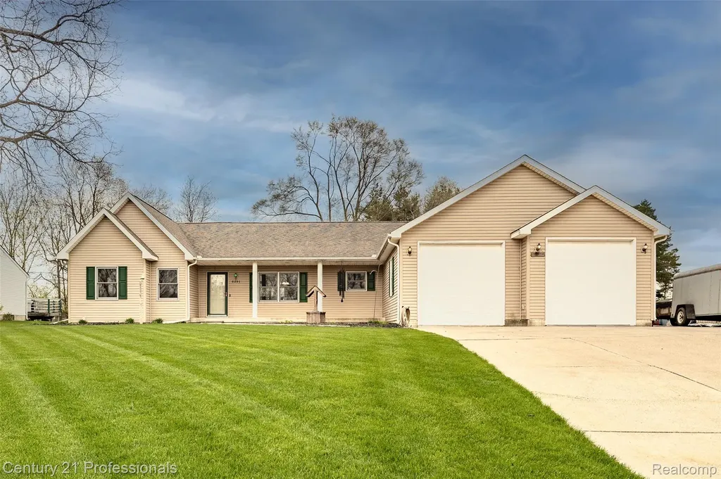 6591 Windiate Road Waterford Charter Township MI 48329