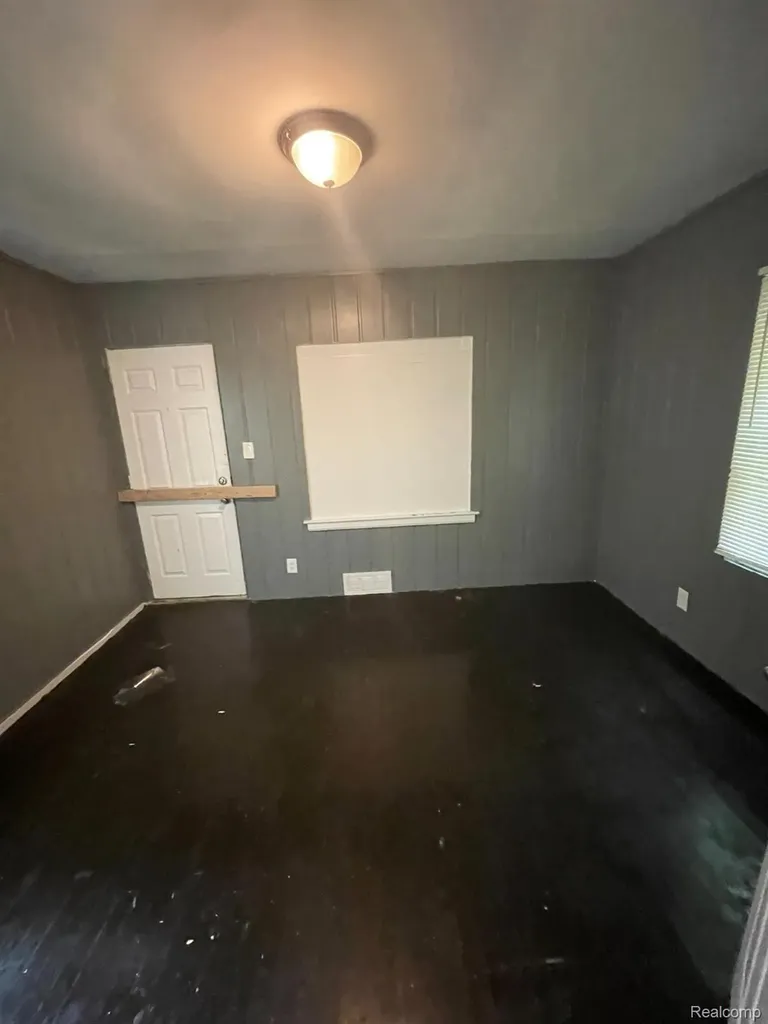 10444 Wayburn Street Detroit City MI 48224