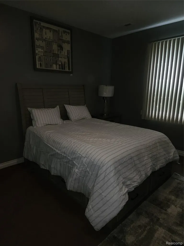 184 Marina Court Detroit City MI 48214