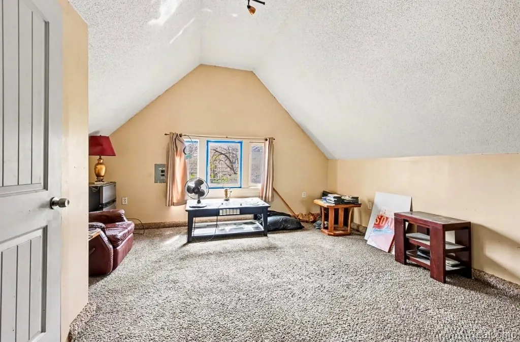 704 Stuart Avenue Kalamazoo City MI 49007