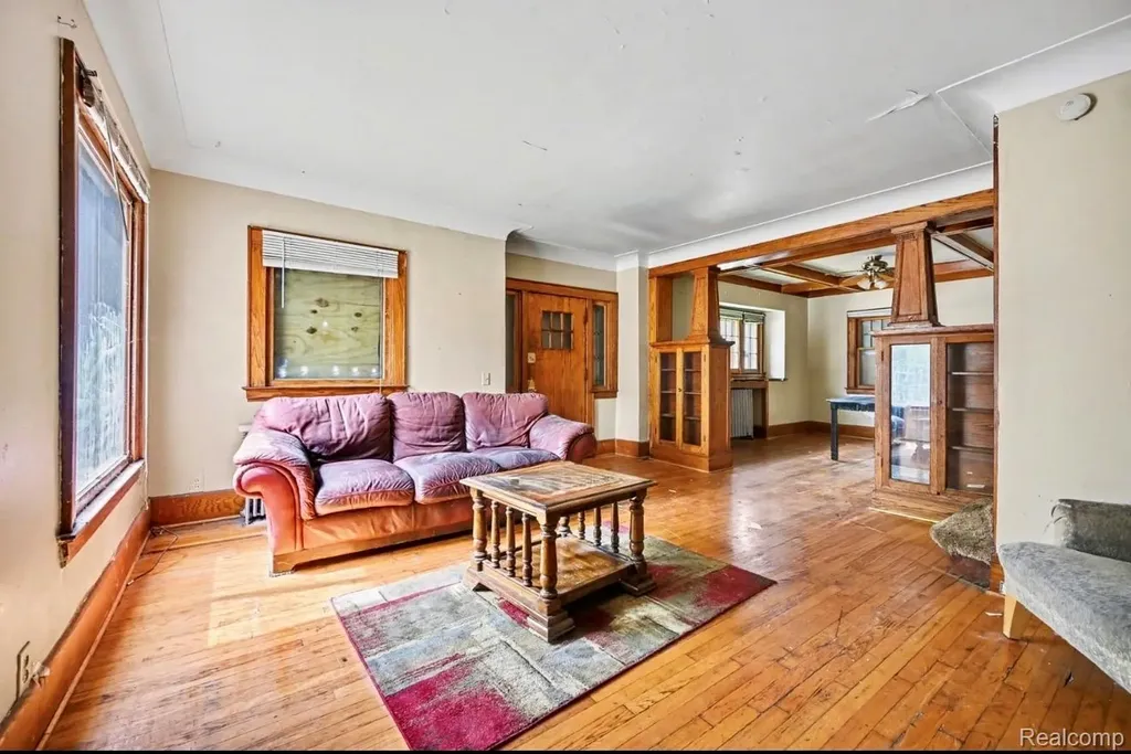 704 Stuart Avenue Kalamazoo City MI 49007